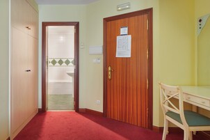 Basic-Dreibettzimmer