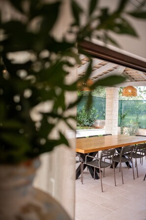 Dining - An extraordinary villa that captures the essence of luxury and tranquility! (Cepljani)