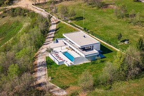 Exterior - Luxury holiday in the heart of Istria with plenty of entertaining activities! (Sterna)