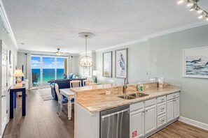 Interior - Ocean Reef 1005 Beachfront, Heated Indoor & Outdoor Pools, Hot Tub, FREE Golf (Panama City Beach)