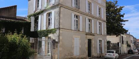 Façade de l’hébergement