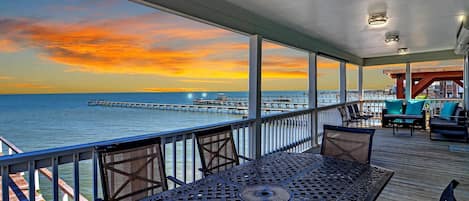 House, 2 Bedrooms | Outdoor dining