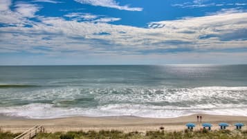 House, 1 Bedroom | Beach | On the beach