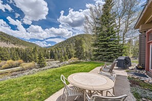 Condo, 3 Bedrooms | Outdoor dining - 2024 Homestead 3 Bedroom Condo by RedAwning (Keystone)