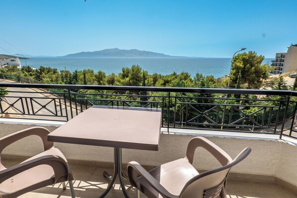 View from property - Sunkissed Hotel (Sarandë)