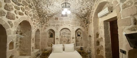1 bedroom, Select Comfort beds, free minibar, individually decorated