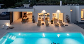 A heated pool - Stylish villa Tenera with heated private pool, 3 bedrooms (Tugare)