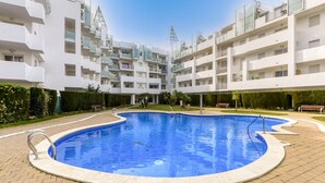 Pool - Agi Royal Marine II 426 Apartamento for rent in Roses Girona. (Roses)
