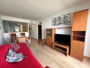 Living area - Agi Royal Marine II 426 Apartamento for rent in Roses Girona. (Roses)