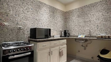 Fridge, microwave, oven