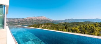 Luxury Villa Morello Korcula 2 with Heated Pool