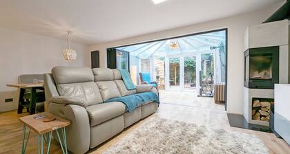 A family house that sleeps 8 guests in 4 bedrooms