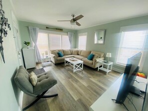 Smart-TV og DVD-spiller