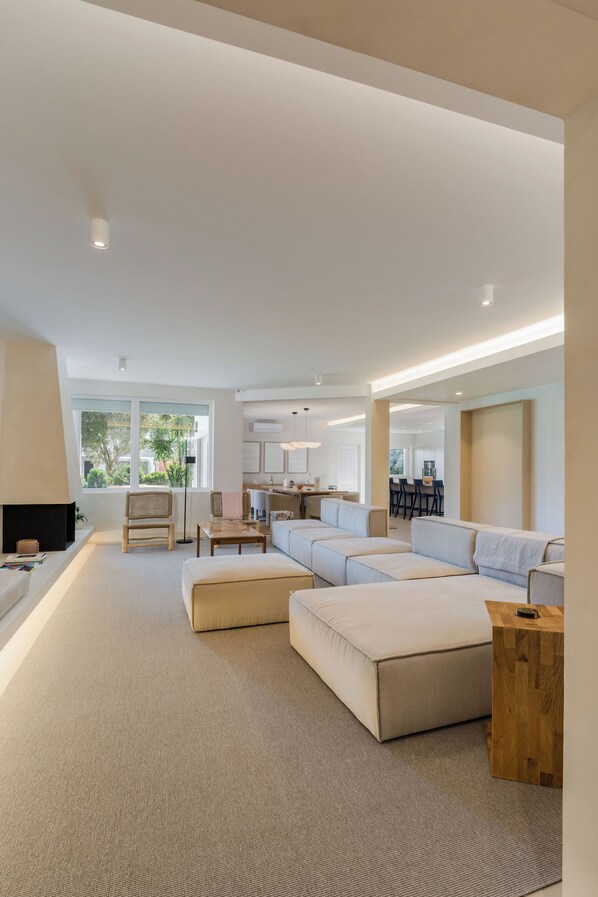 TV connectée, cheminée