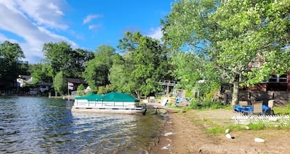 Lake Congamond Cozy Stylish Comfortable House