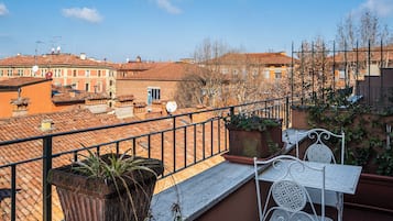 Apartment, Stadtblick | Balkon