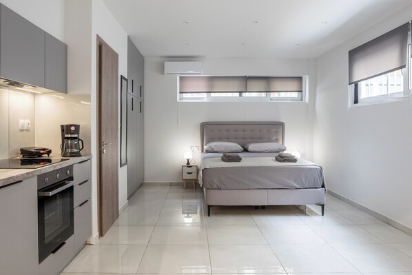 Interior - New Pagrati Studio Modern & Cozy (Athens)