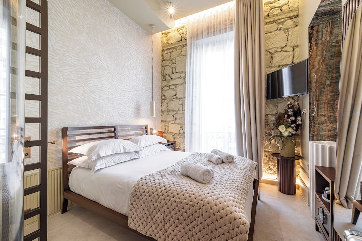 Double Room, City View | Select Comfort beds, in-room safe, individually furnished