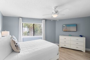 2 habitaciones, escritorio, tabla de planchar con plancha y wifi gratis 