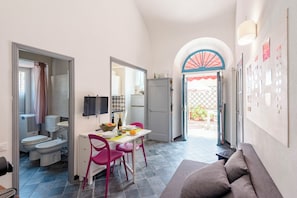 Family Apartment, Multiple Bedrooms (Il Bivacco) | Dining - Il Bivacco (Imperia)