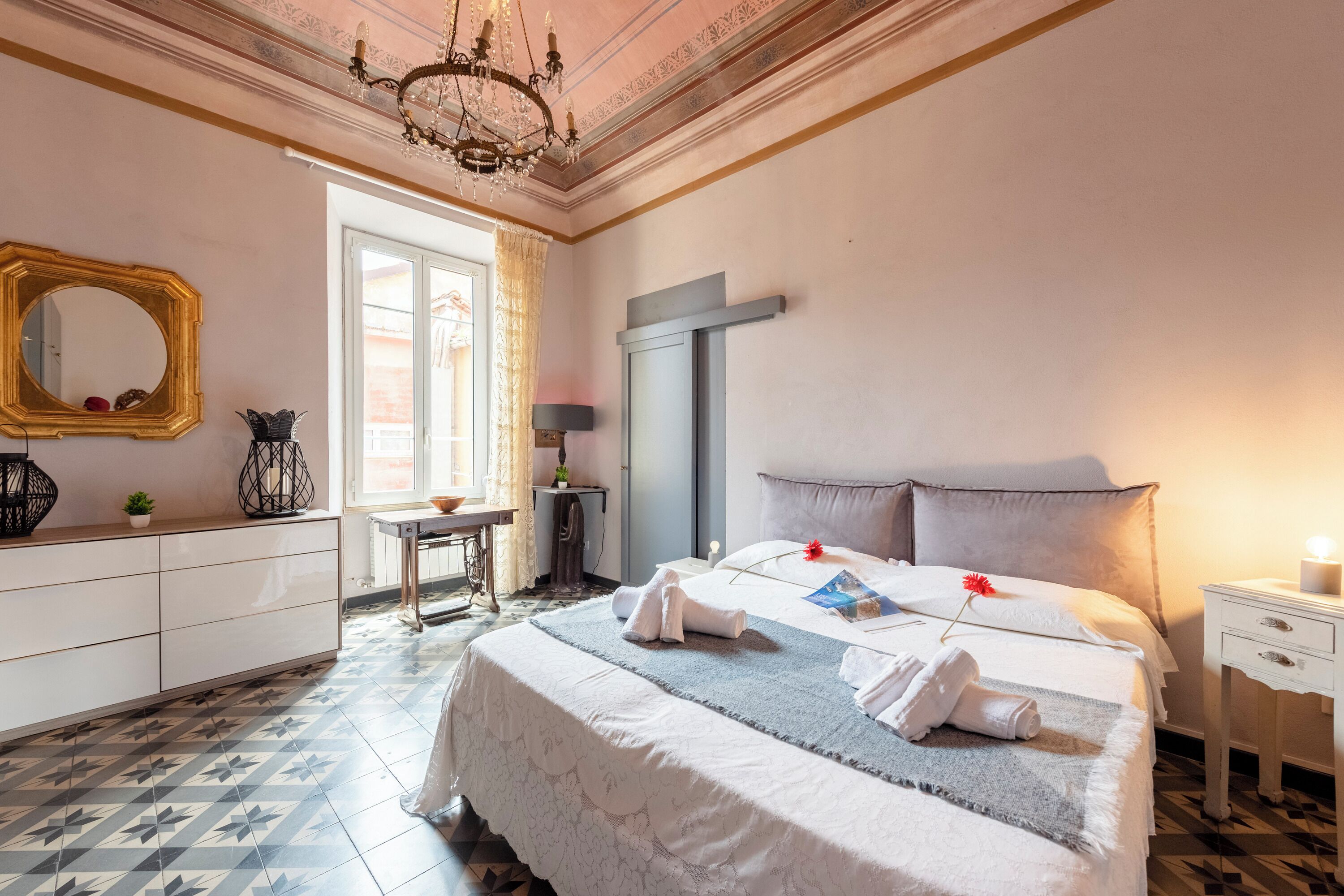 2 bedrooms, bed sheets