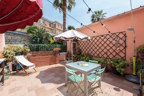 Family Apartment, Multiple Bedrooms (Il Bivacco) | Outdoor dining - Il Bivacco (Imperia)