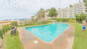Apartment | Pool | Seasonal outdoor pool
