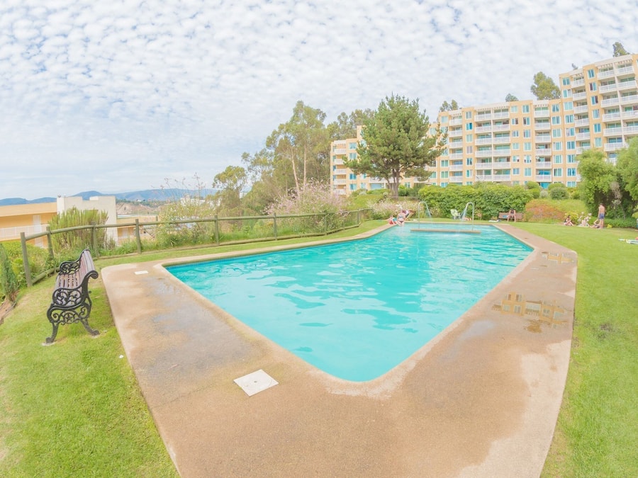 Piscine extérieure (ouverte en saison)