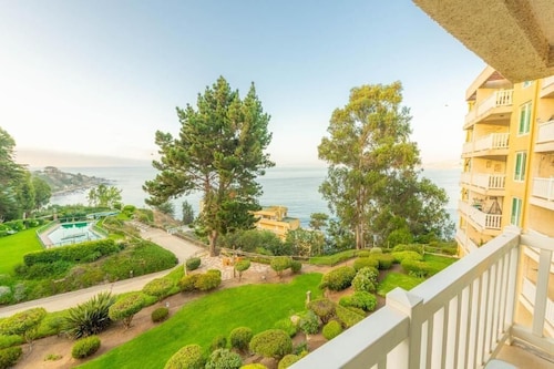 Oceana Suites Bahía Pelicanos