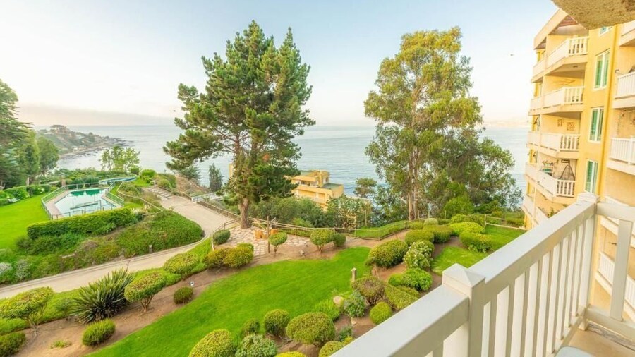 Oceana Suites Bahía Pelicanos