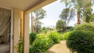 Apartamento, 2 habitaciones | Jardines del alojamiento