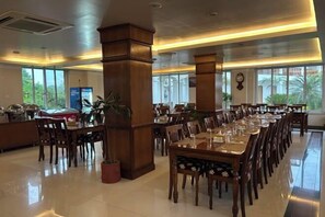 Restaurant - Hotel Earth Light (Ratnanagar)