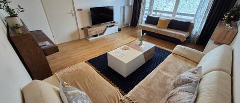 TV, video games, table tennis, stereo