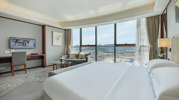 Premier Room, 1 King Bed, City View | In-room safe, desk, blackout curtains, iron/ironing board