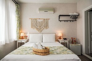 Egyptian cotton sheets, premium bedding, free WiFi, bed sheets - Keyf-i Ada Mahal (Bozcaada)