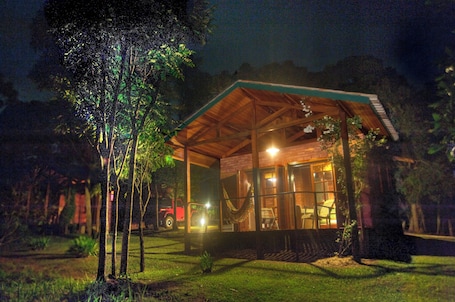 Exterior. Pousada Candeias Ltda