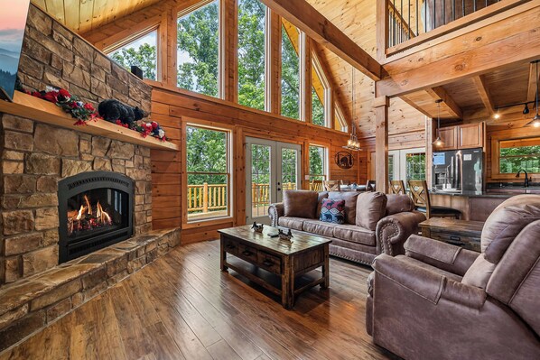 Smart TV, fireplace, video games - Secluded in Nature’s Embrace (SEVIERVILLE)