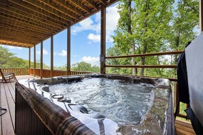 مغطس سبا خارجي