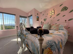 3 Schlafzimmer, Bügeleisen/Bügelbrett, Reisekinderbett, WLAN