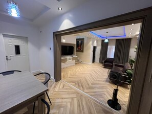 Interior - Modern Apartment Pet-Friendly, natural with cosy environment   (Abuja)