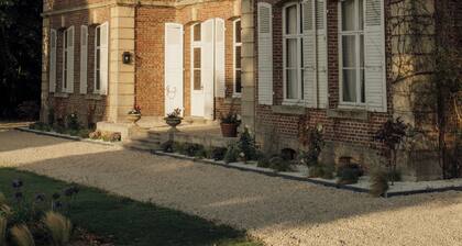 Petit Chateau Vercourt