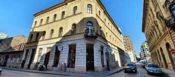 GoodMo Budapest Smart Rooms