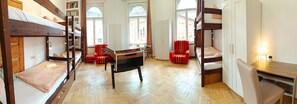 Economy Room | Laptop workspace, blackout drapes, free WiFi, bed sheets - GoodMo Budapest Smart Rooms (Budapest)