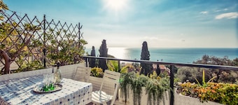 Una terrazza sul golfo di Ospedaletti
