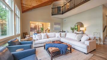 Smart TV, fireplace, DVD player, foosball