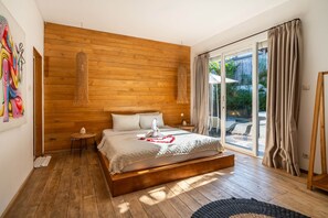 3 slaapkamers, een strijkplank/strijkijzer, internet, beddengoed