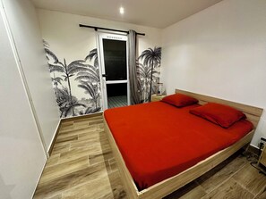 3 dormitorios, tabla de planchar con plancha, Internet y ropa de cama