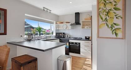 Sandy Feet Retreat close to Beach