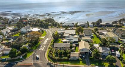 Sandy Feet Retreat close to Beach