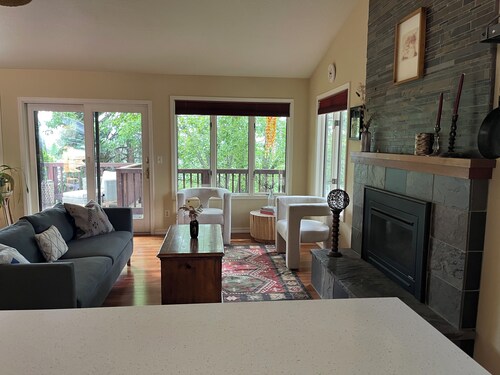 Beautiful family home in the Upper Rattlesnake